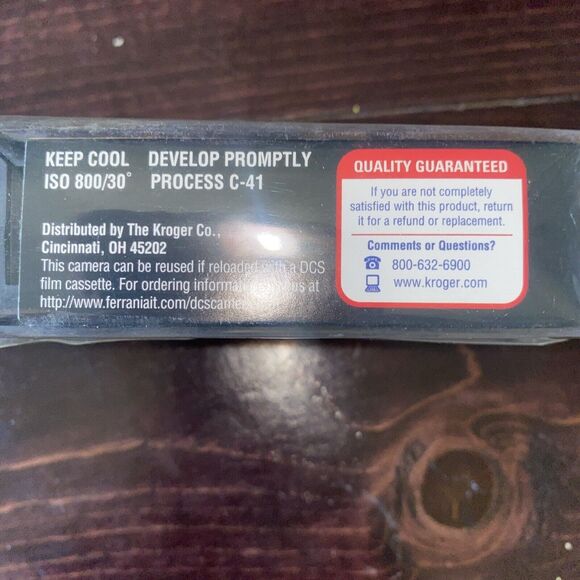 Kroger 800 27 exposers 35mm Indoor/Outdoor Camera Disposable Sealed NOS - Picture 6 of 6
